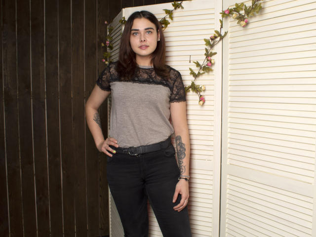 MileyJune - Sexe cam en vivo - 8666664