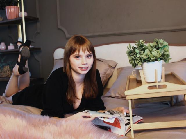 ZoiSimmons - сексуальная веб-камера в реальном времени - 8668044