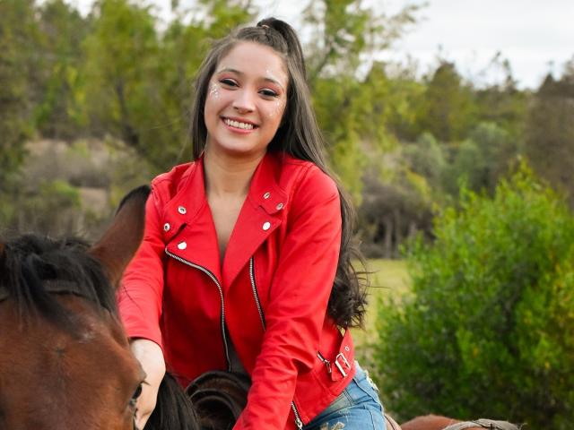 EllieVelvett - Live sex cam - 8671304