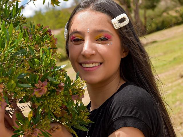 EllieVelvett - Live Sex Cam - 8671412