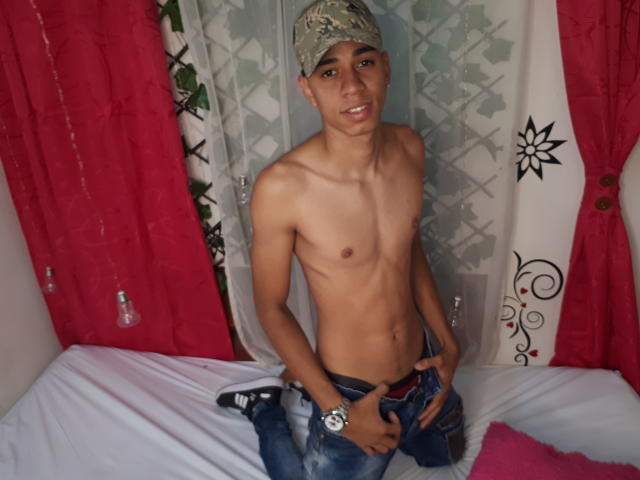 AndrewXHot - Sexe cam en vivo - 8673412