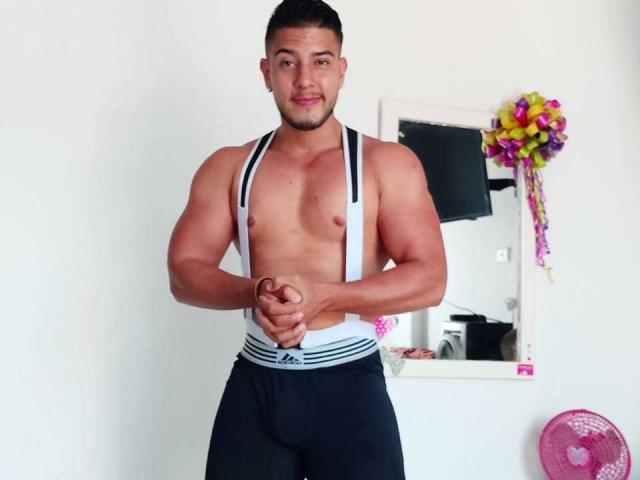 HotWillians - Camera khiêu dâm &amp; quyến rũ trực tiếp - 8689228