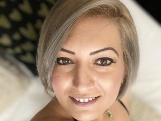 Allysses - online show exciting with a golden hair Sexy lady 
