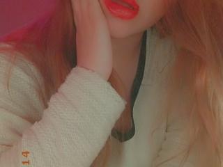 SweetMilky - chat online sexy with a shaved vagina Sexy young and sexy lady 