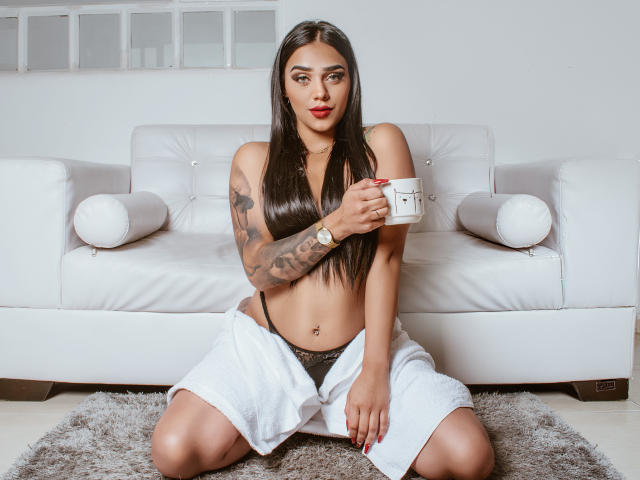 ZyraFortune - Sexe cam en vivo - 8700412