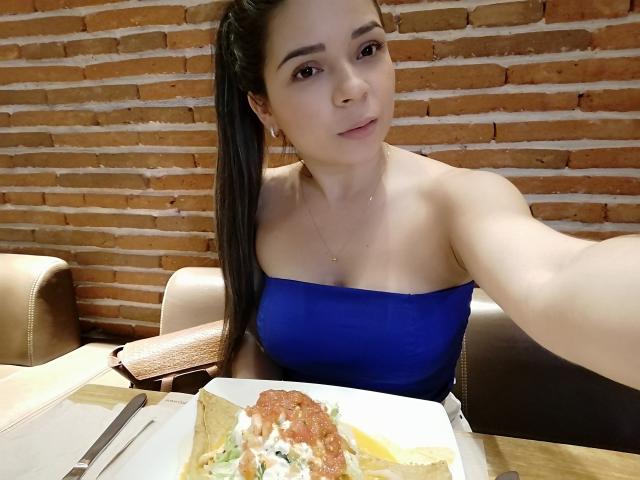TinaChaudeX - Live sexe cam - 8703708