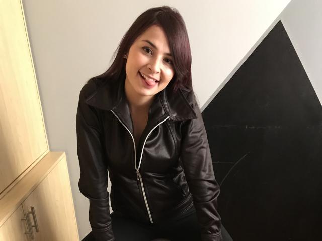 KirstenMarie - Sexe cam en vivo - 8704528