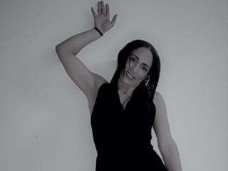DaliaHot - Show sexe avec cette Jeune coquine latinas sur la plateforme XloveCam 