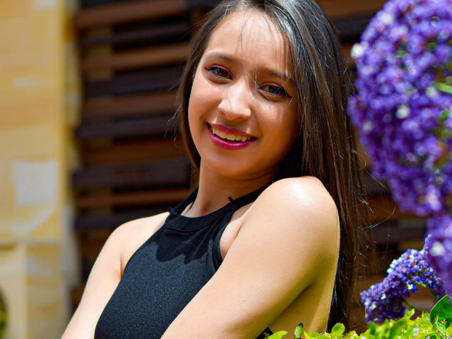 EllieVelvett - Sexe cam en vivo - 8721736