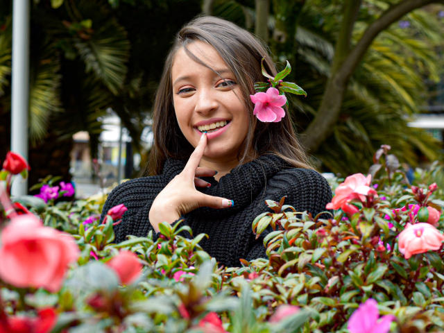 EllieVelvett - Sexe cam en vivo - 8721752