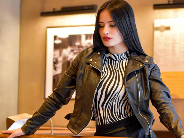 VictoriaBale - Live Sex Cam - 8722136