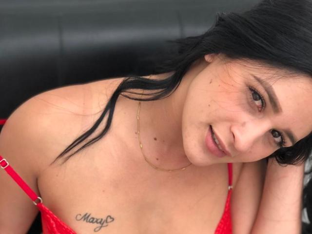 NatashaAdamsX - Sexe cam en vivo - 8726560