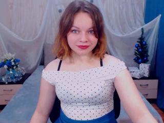 CutieeSue - chat online hot with a standard body Sexy young lady 