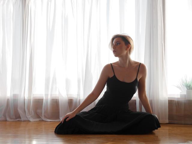 LindaNeal - Sexe cam en vivo - 8760588