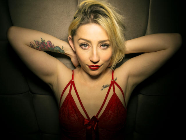 SophiiaGrayy - Sexe cam en vivo - 8761572