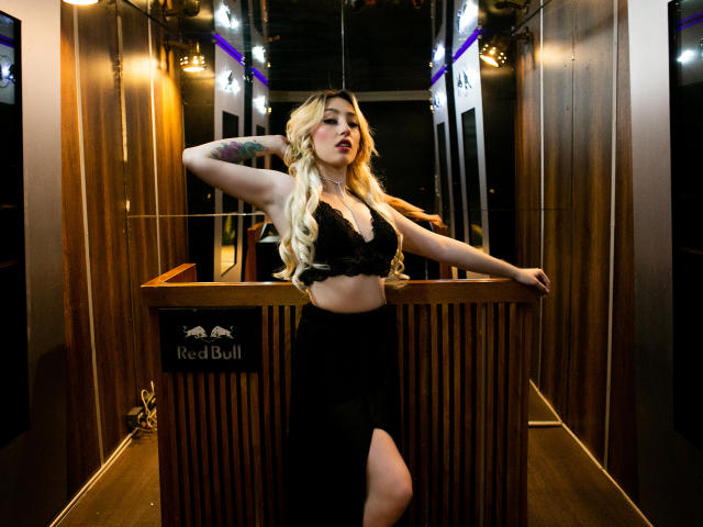 SophiiaGrayy - Sexe cam en vivo - 8761580