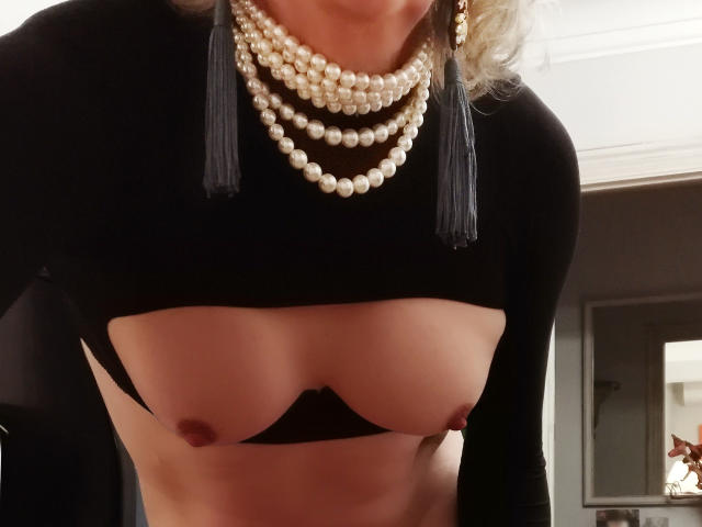 CarlaMorenaX - сексуальная веб-камера в реальном времени - 8776496