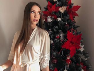StellaMidnight - Live chat sexy with a shaved pussy Hot babe 
