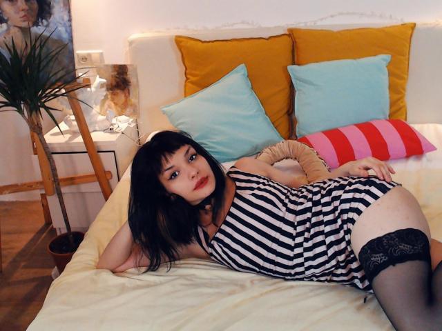 AbigailArtwood - Sexe cam en vivo - 8833348