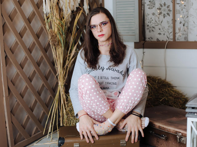 SimonaLewise - сексуальная веб-камера в реальном времени - 8841576