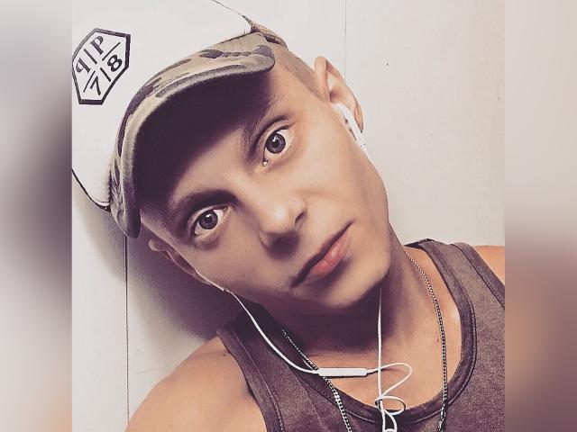 RenatQLux - Camera khiêu dâm &amp; quyến rũ trực tiếp - 8865996