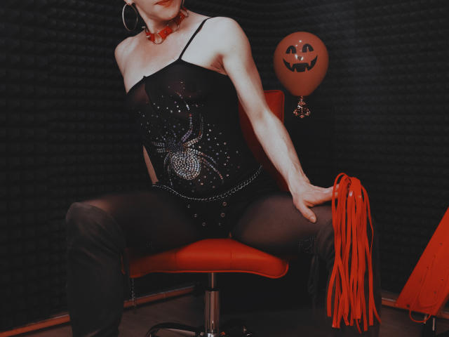 LuxuryChickX - сексуальная веб-камера в реальном времени - 8869580