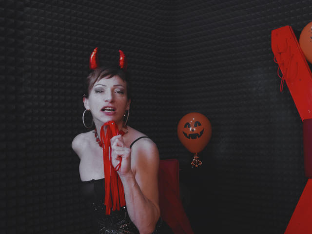 LuxuryChickX - Camera khiêu dâm &amp; quyến rũ trực tiếp - 8869584