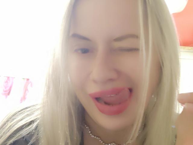 RebeccaDarling - Sexe cam en vivo - 8877876