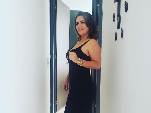 GretaBlack - Sexe cam en vivo - 8879336