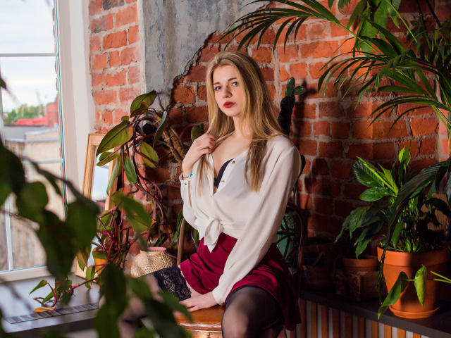 KiraSimple - פורנו בשידור חי ומצלמת סקס - 8889428