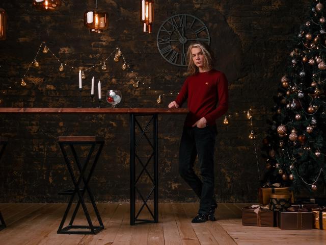 RobertWhites - сексуальная веб-камера в реальном времени - 8896872