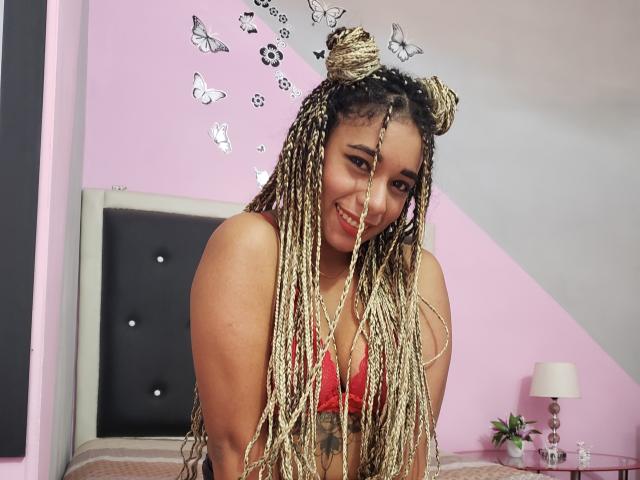 TheBigAssHot - Live sex cam - 8934520