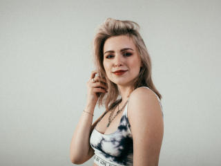 KRISSIYOUNG - Sexe cam en vivo - 8936468