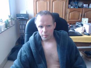 NaughtyHugues - сексуальная веб-камера в реальном времени - 8946716