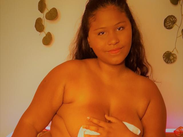 CamilaBrownX - Sexe cam en vivo - 8984344