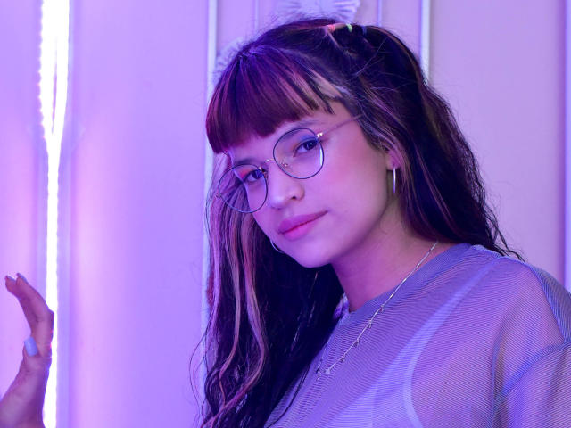 MarlaColins - ライブポルノ&amp;セックスカム - 8989016