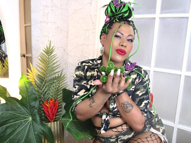EmilianaTs - Sexe cam en vivo - 9012328