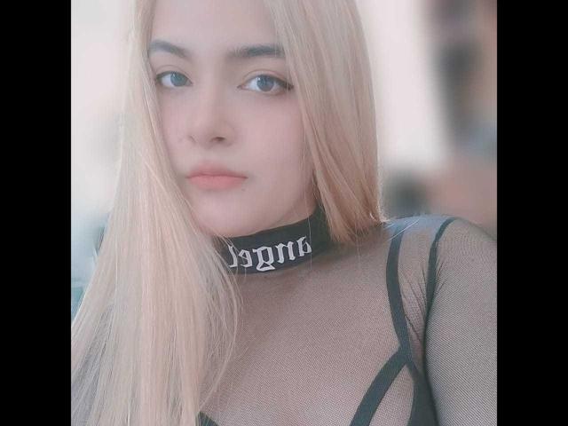 ChristineHeel - Sexe cam en vivo - 9015748