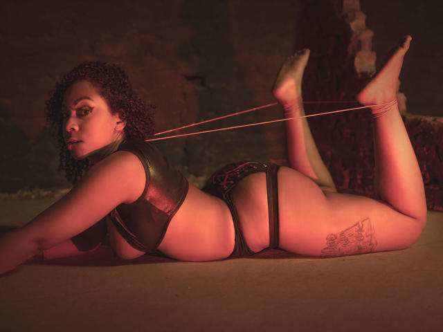 DianeAllegri - Sexe cam en vivo - 9017528