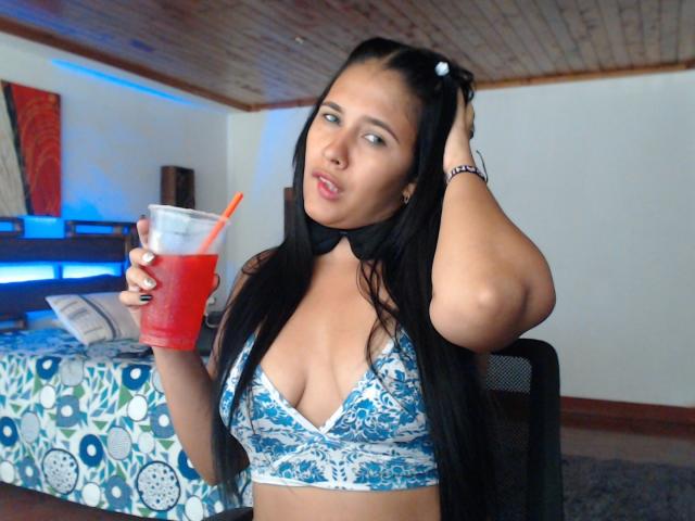 MichellHorny - Sexe cam en vivo - 9019768