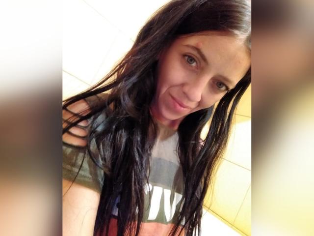 JulieLaDiva - Live sexe cam - 9029000