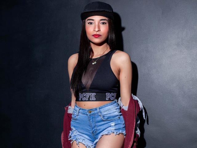 SaraSyn - Live porn &amp; sex cam - 9038340