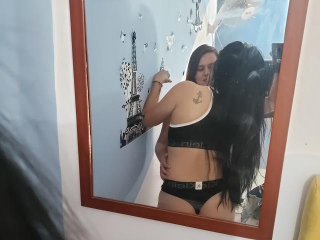 AlexaAndAshley - Live porn &amp; sex cam - 9039780