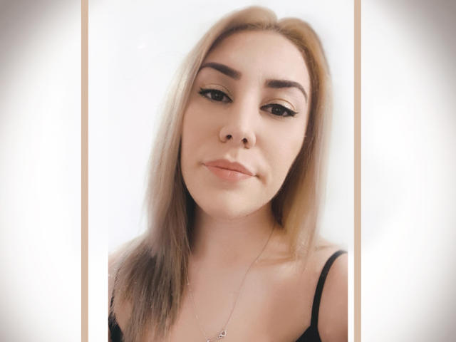 Chiiara - Live porn &amp; sex cam - 9044336