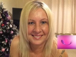 MissyBlowX - Live porn &amp; sex cam - 9052564