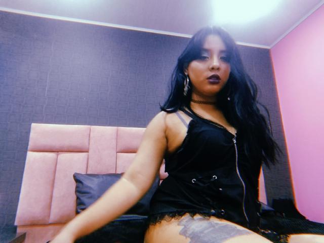 MacarenaaShy - Sexe cam en vivo - 9062464