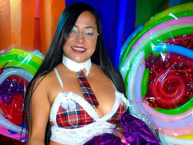 TaniaStrong - Sexe cam en vivo - 9074756