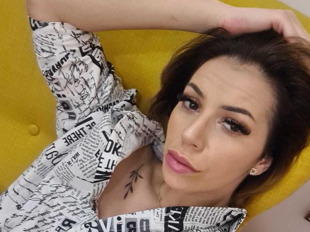 NadiaCaprice - פורנו בשידור חי ומצלמת סקס - 9081640