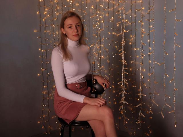 MilenaHonor - Live sexe cam - 9090352