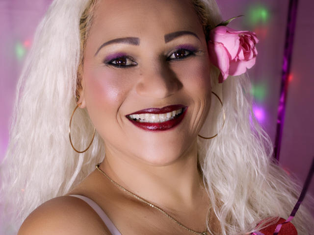 GianellaCox - Live porn &amp; sex cam - 9096540